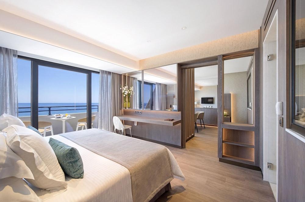 アマタス ビーチ ホテル リマソル リマソール エクステリア 写真 A bedroom at the hotel